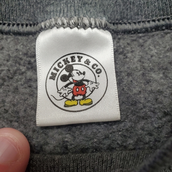 Disney Men's Mickey And Company Embroidered Sweatshirt Size XL Embroidered Vtg - Picture 4 of 9